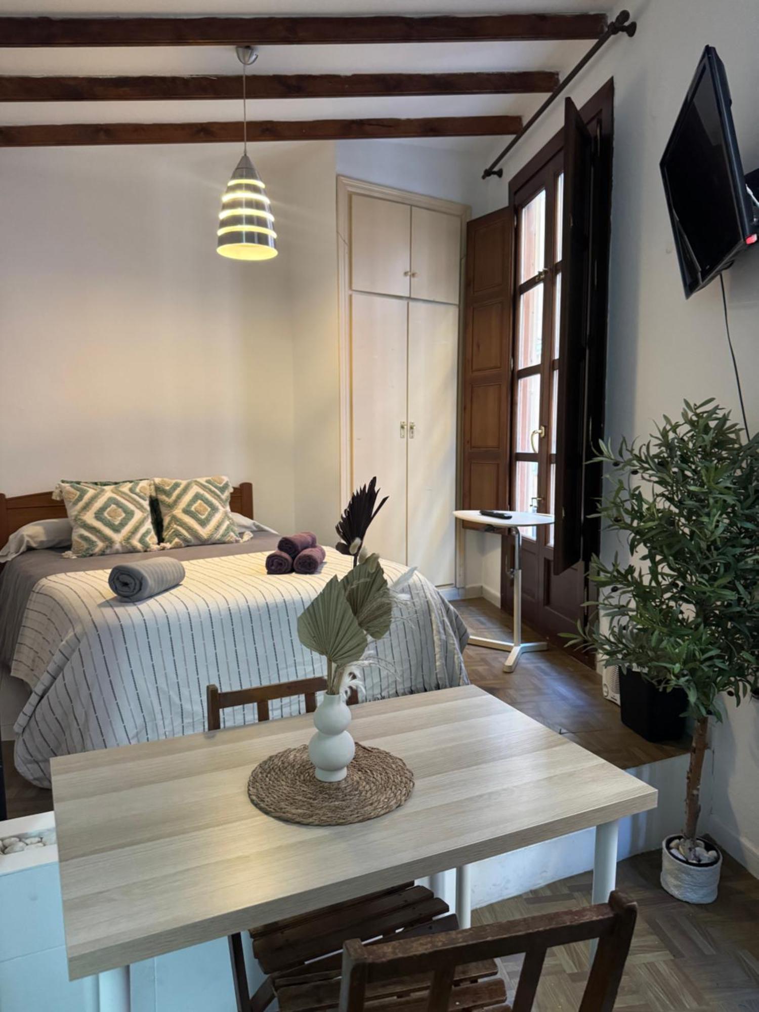 Cozy Studio Close To The Cathedral Гранада Екстериор снимка
